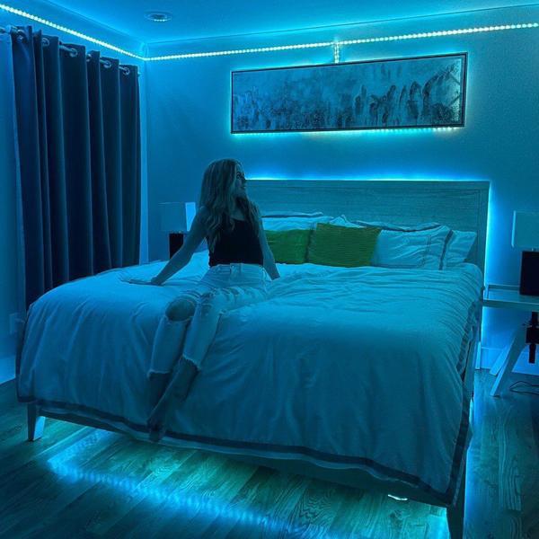 Bande lumineuse multicolore autocollante avec télécommande 5 mètres